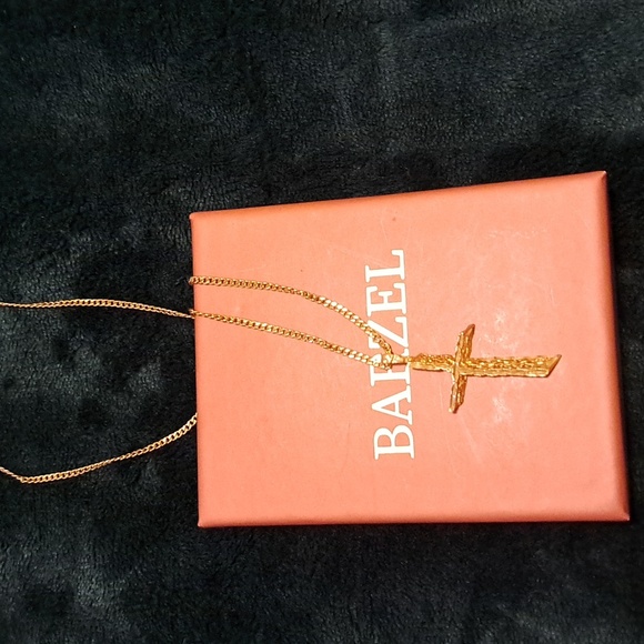 Barzel 18K Gold Plated Cross Necklace - Picture 3 of 6